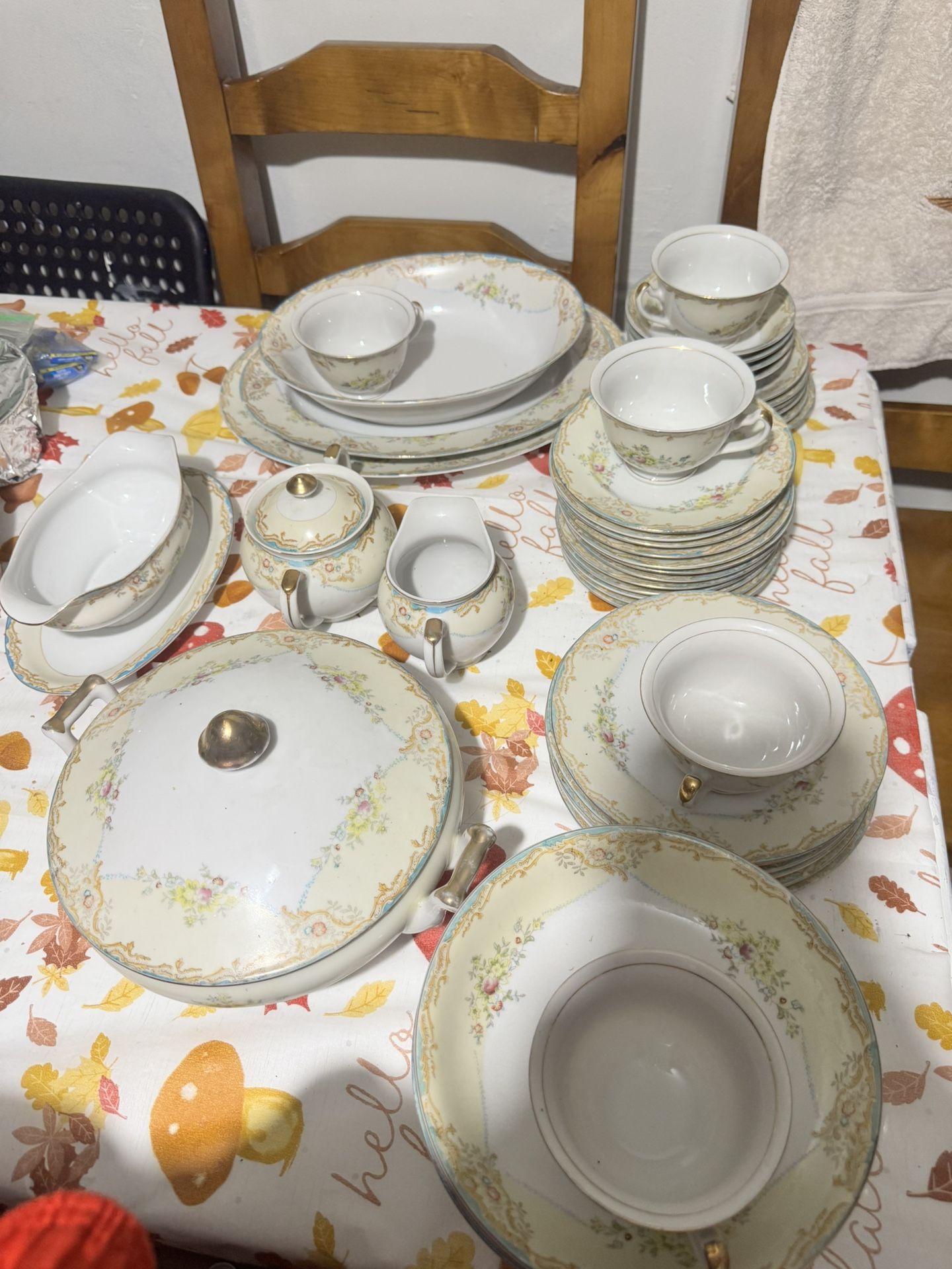 Gold China Set