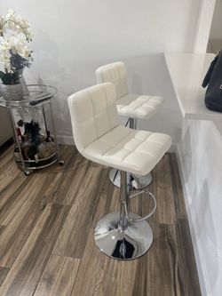 Barstools x2 Brand New Unused Off-White Ivory Cream Faux Leather and Polished Modern Chrome