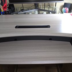 Ergotron WorkFit-Z Mini Standing Desk Computer Laptop Monitot Workstation Sit-Stand Desk Converter