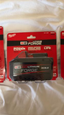 Milwaukee m18 red lithium forge
