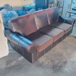 Sofa  Por 30 Dólares 