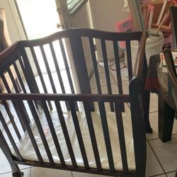 Baby Crib 