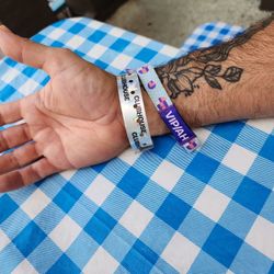 Splash SUNDAY VIP and CLUBHOUSE bands
