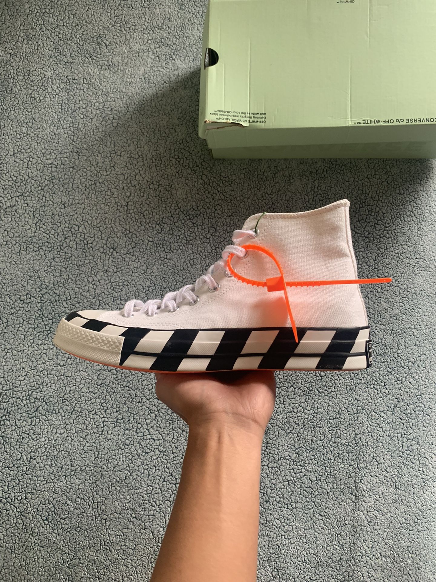 Off White Converse