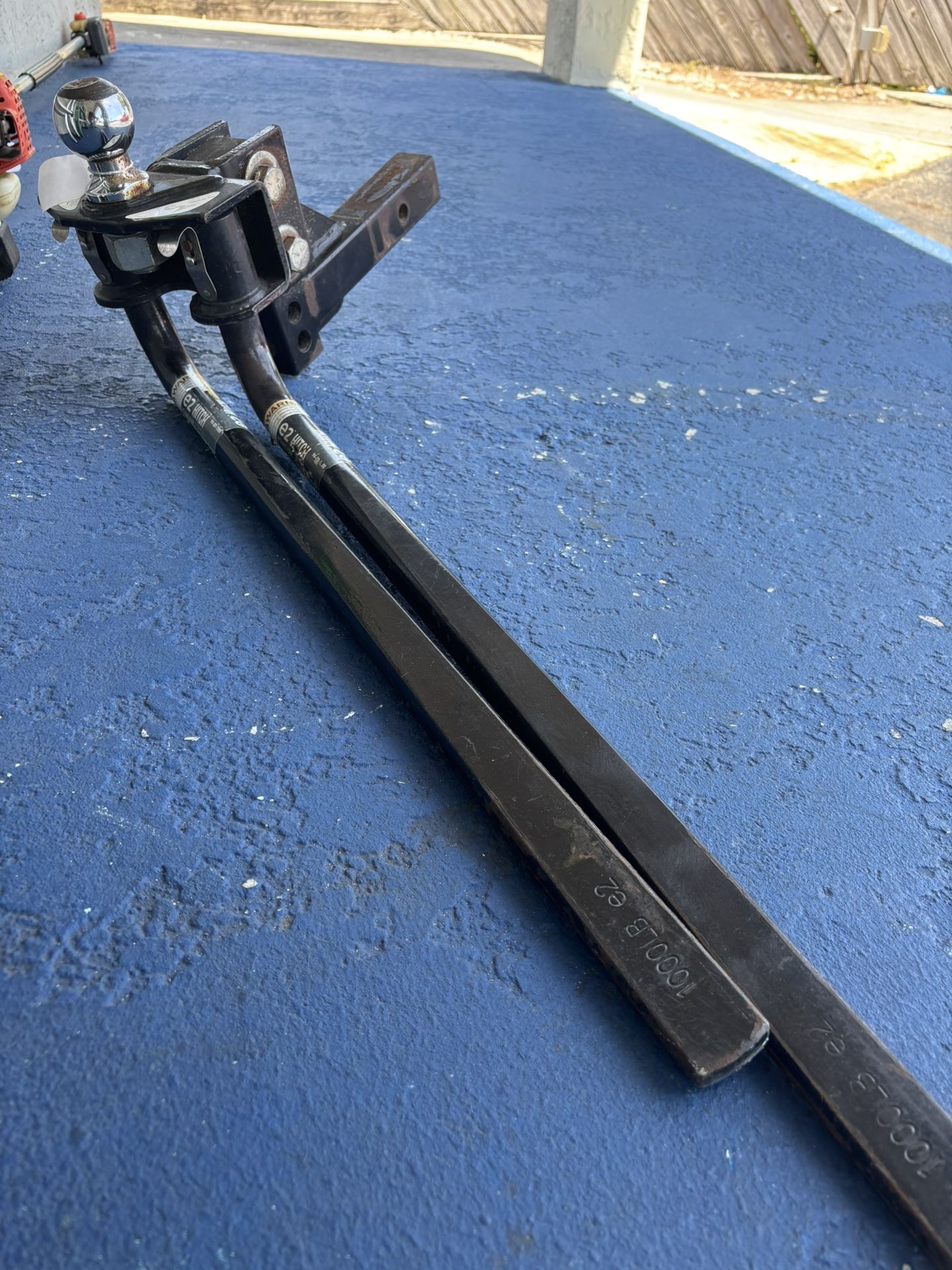 E2 Hitch