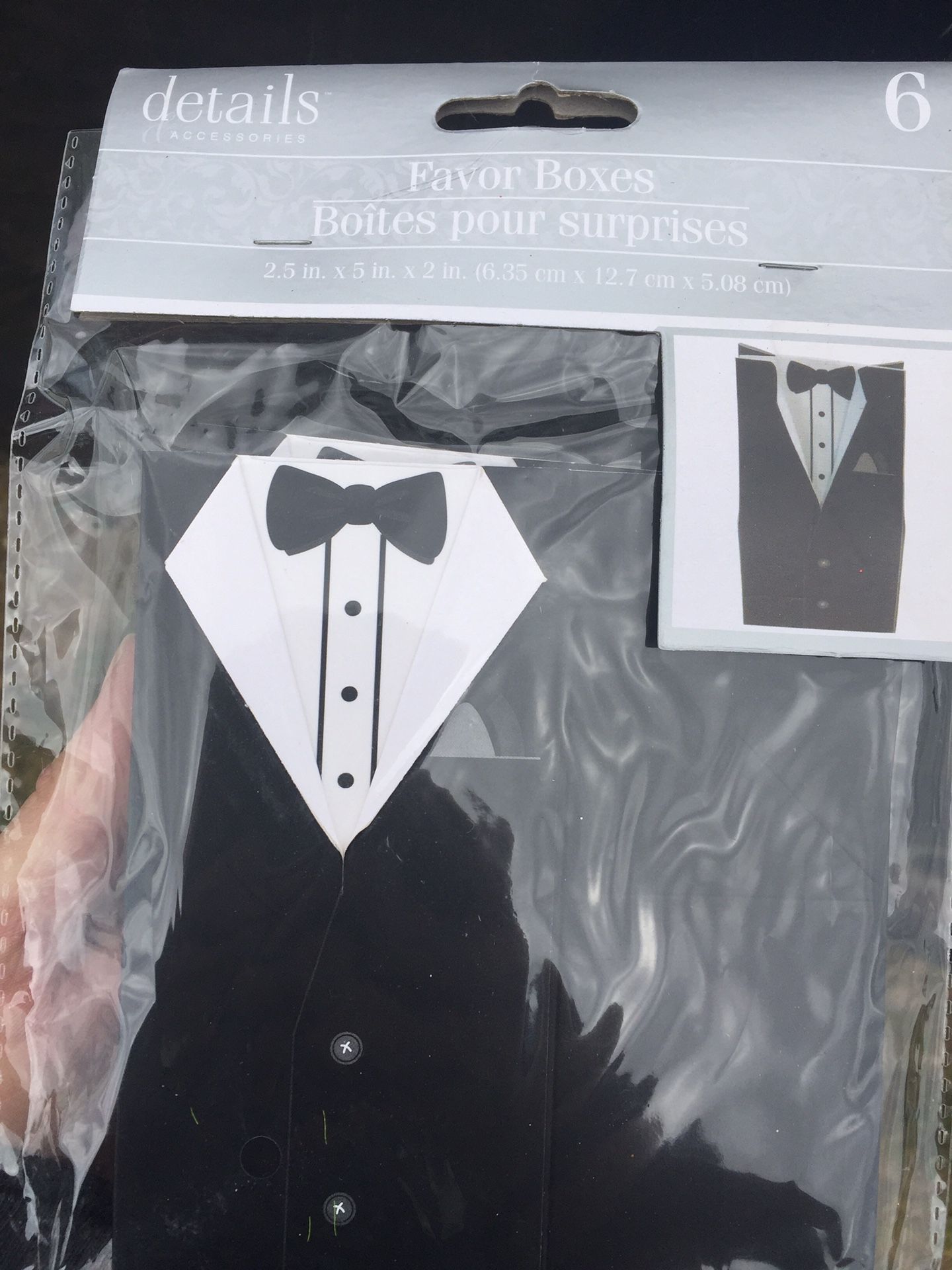 54 Tuxedo Shaped Favor Boxes