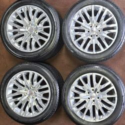 Gmc Denali OEM 22s Wheels On Bridgestone 275/50/22 Tires.