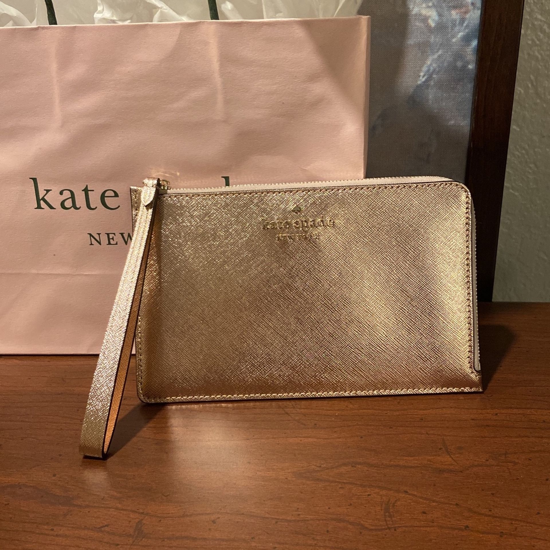 Authentic / Brand New Kate Spade Wristlet