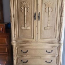 Armoire