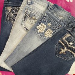 Lot Of 13 Jeans