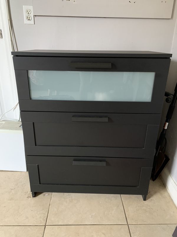 IKEA BRIMNES 3 drawer chest 75 for Sale in Miami, FL