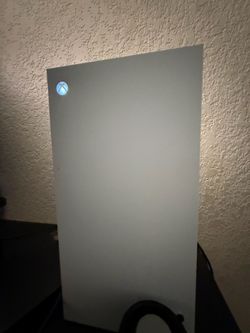 xbox series x console and peripherals