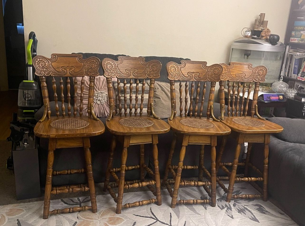 Swivel Oak Bar Stools