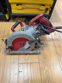 SKILSAW Lightweight Worm Drive Circular Saw # SPT77WML