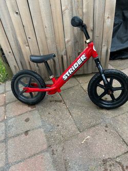 STRIDER BALANCE BIKE