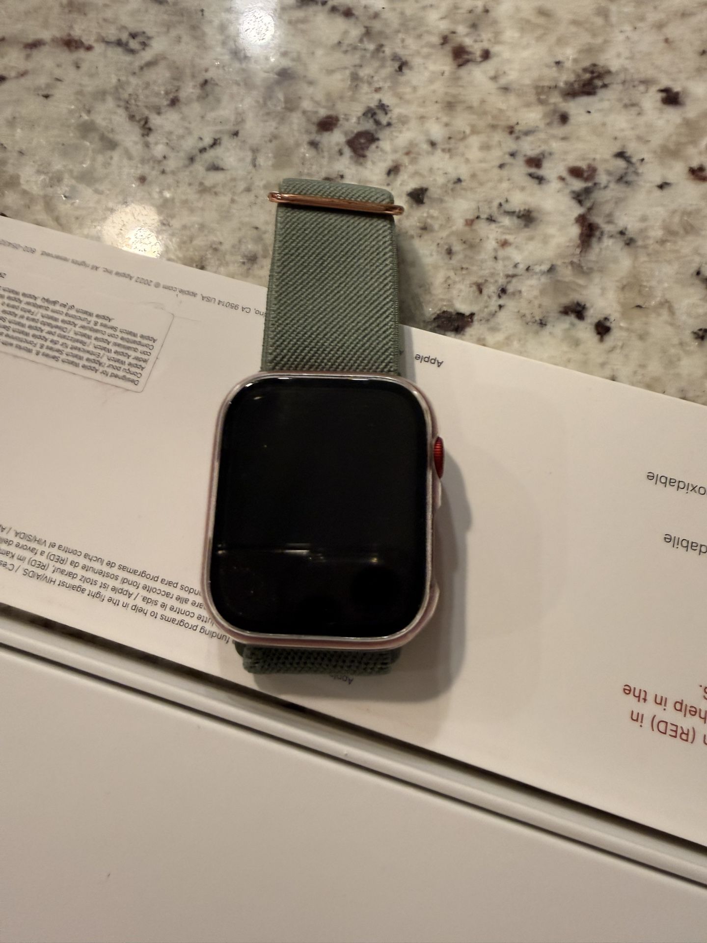 Apple Watch 8 Cellular Red 45MM