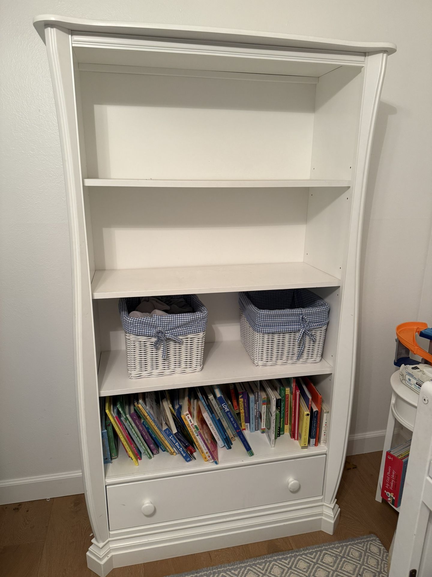 White Bookcase Bookshelf - High Quality