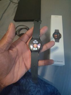 RevvL Tablet And Samsung Smart Watch Bundle