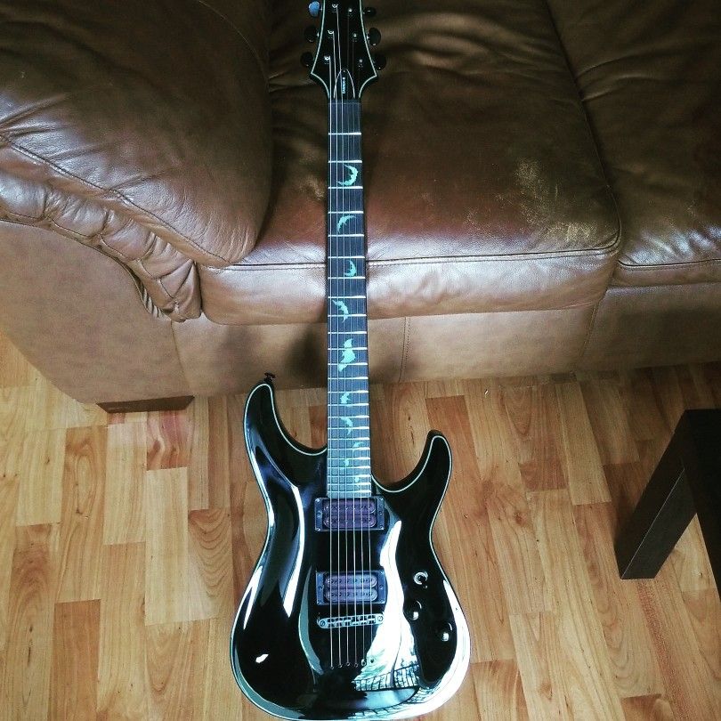 Schecter Damien 6 one of eighteen ever made, Halloween Edition.