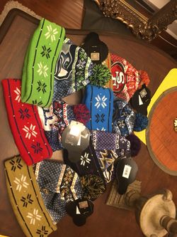 All these hats light up !!! Going fast !!