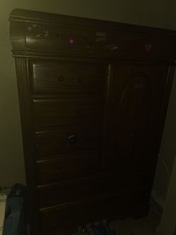 Free dresser