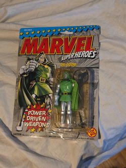 1993 Toy Biz Marvel Super Heroes DR. DOOM Action Figure - Sealed MOC