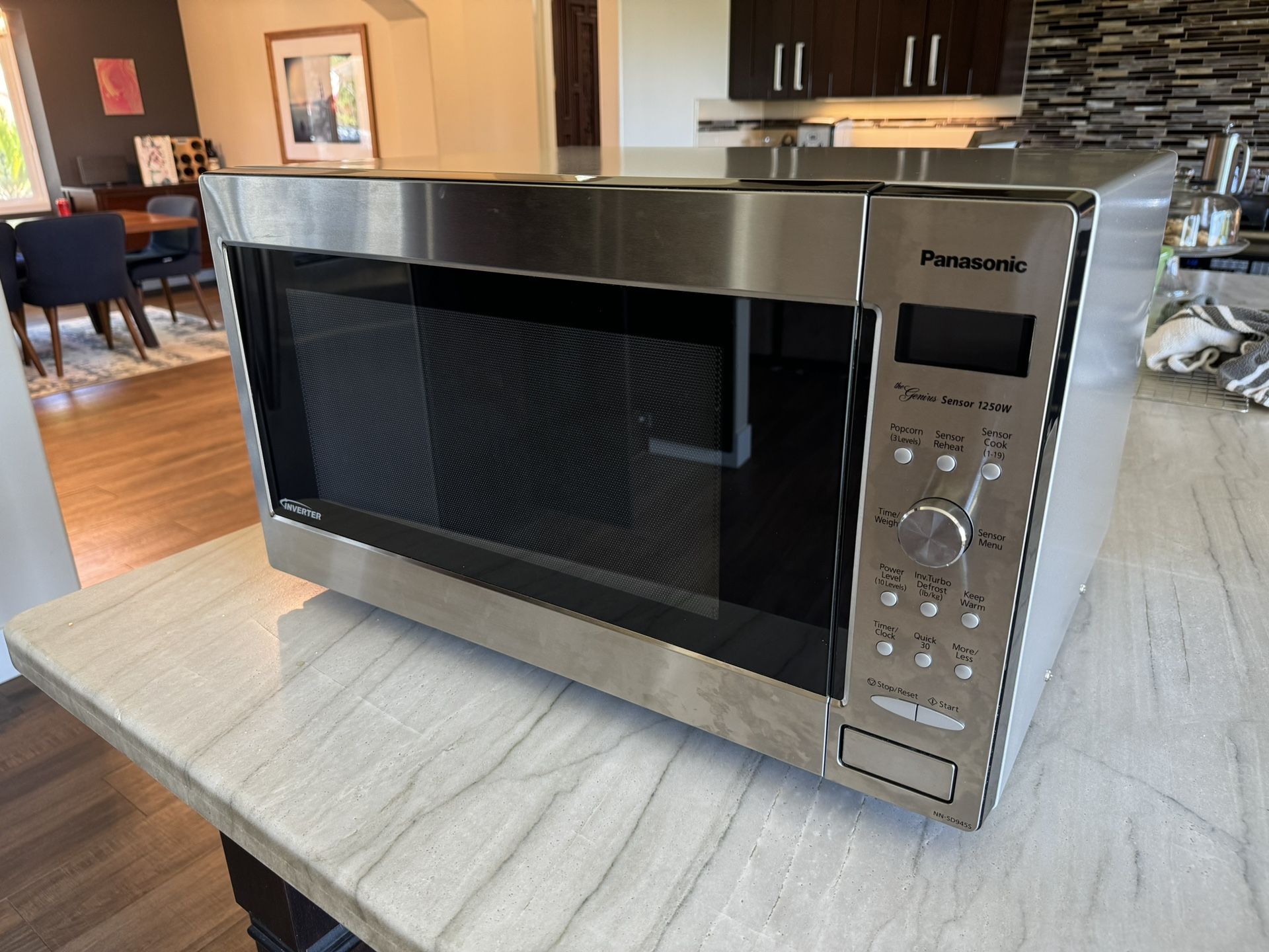 Panasonic Countertop Microwave 2.2