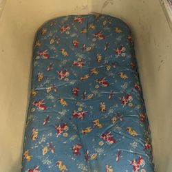 Vintage Bassinet 