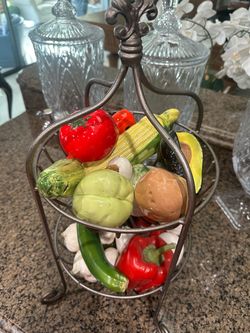 Decorative Ceramic Vegetable Set with Metal Basket