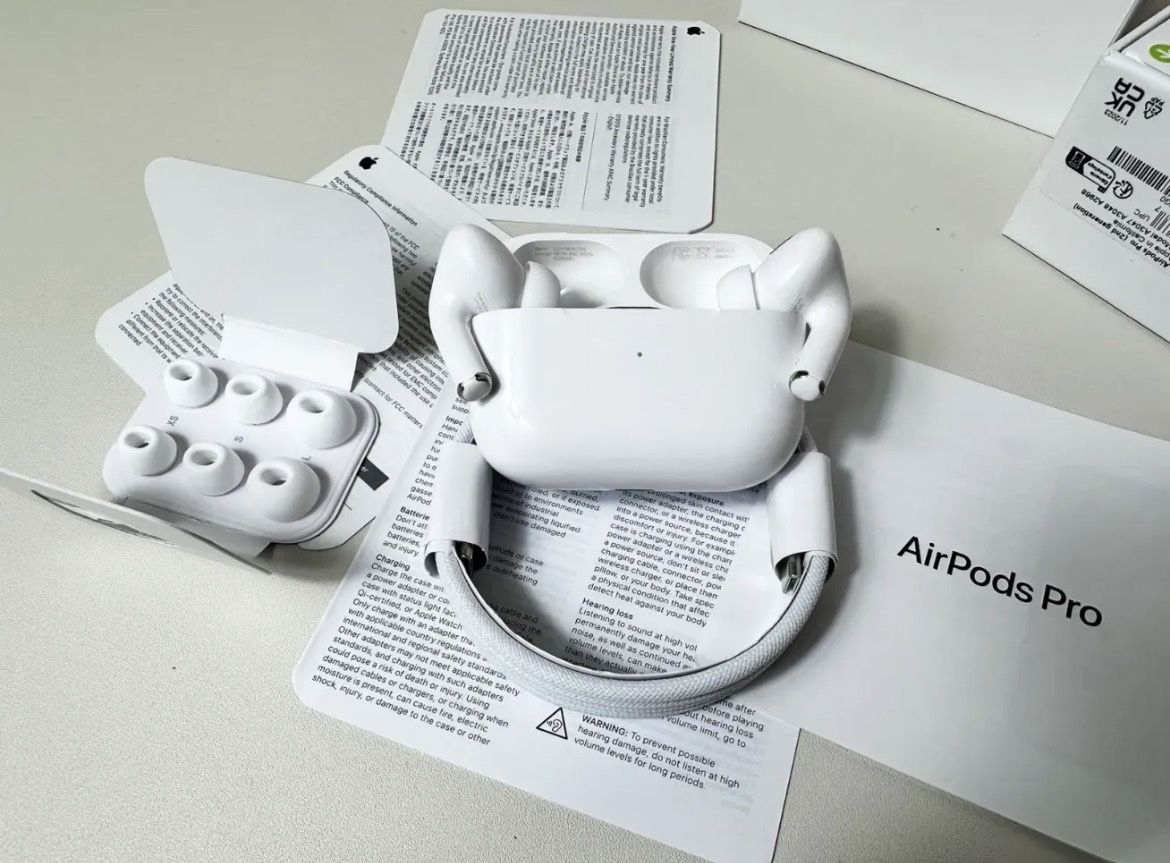 äppľë AirPods