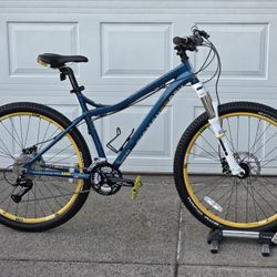 27.5 Diamondback Lux Mountain Bike 