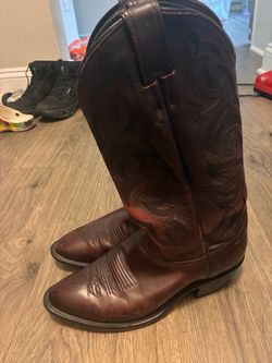 Justin boots size 8