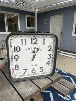 Farmhouse Clock