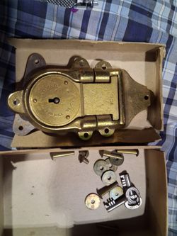 Antique trunk lock