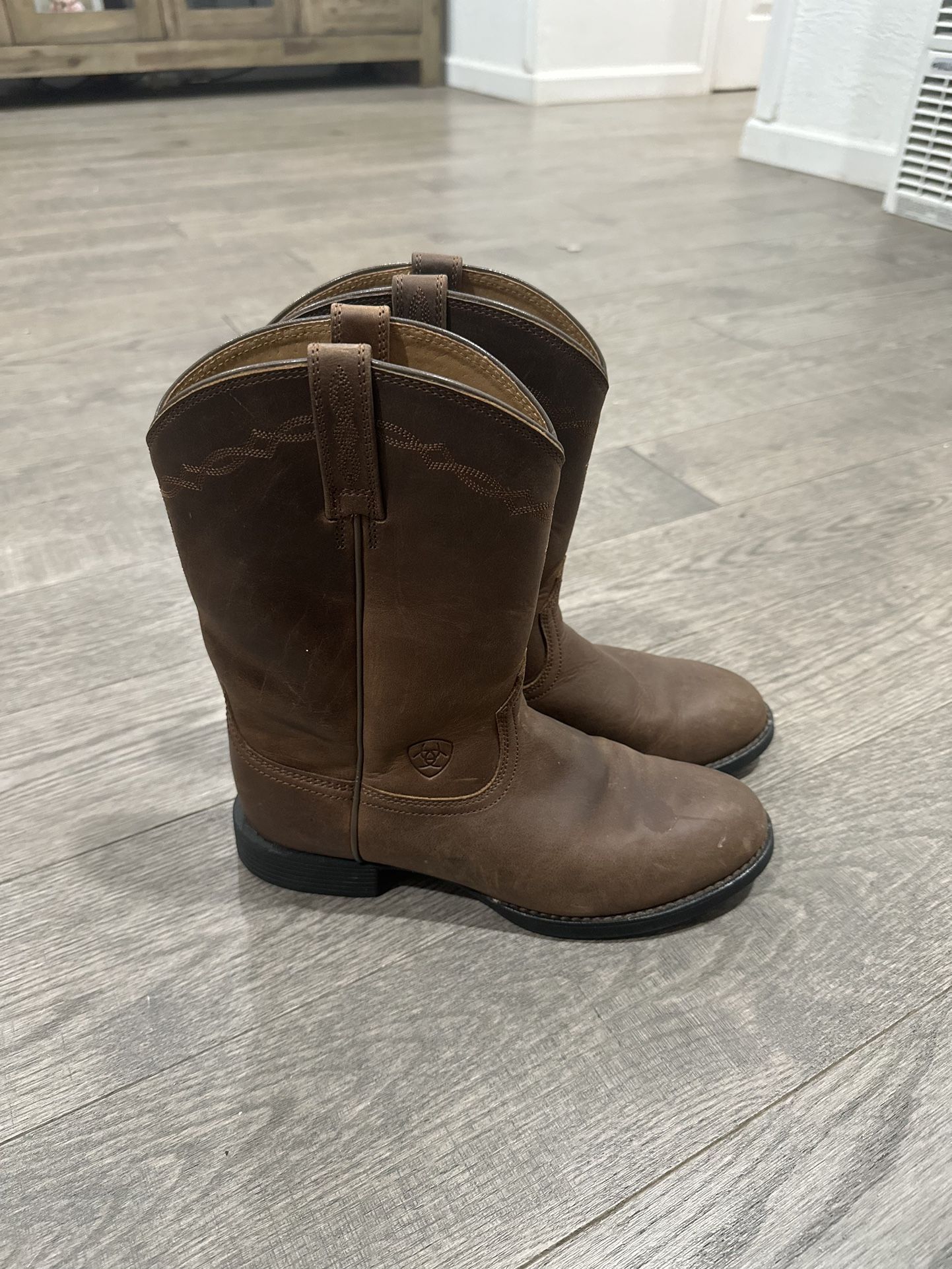 Ariat Boots Size 7c