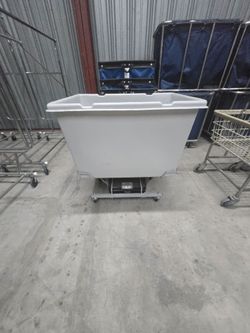 Laundry Scale - Commercial sized - Casters