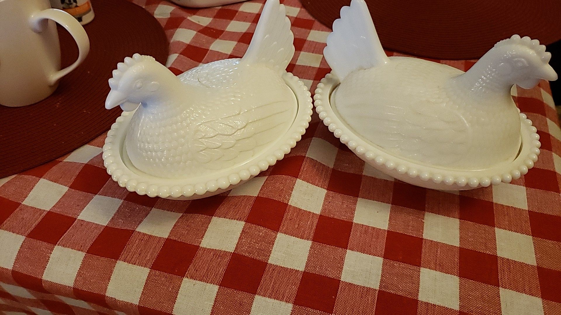 Milk glass hen appetizer bowl