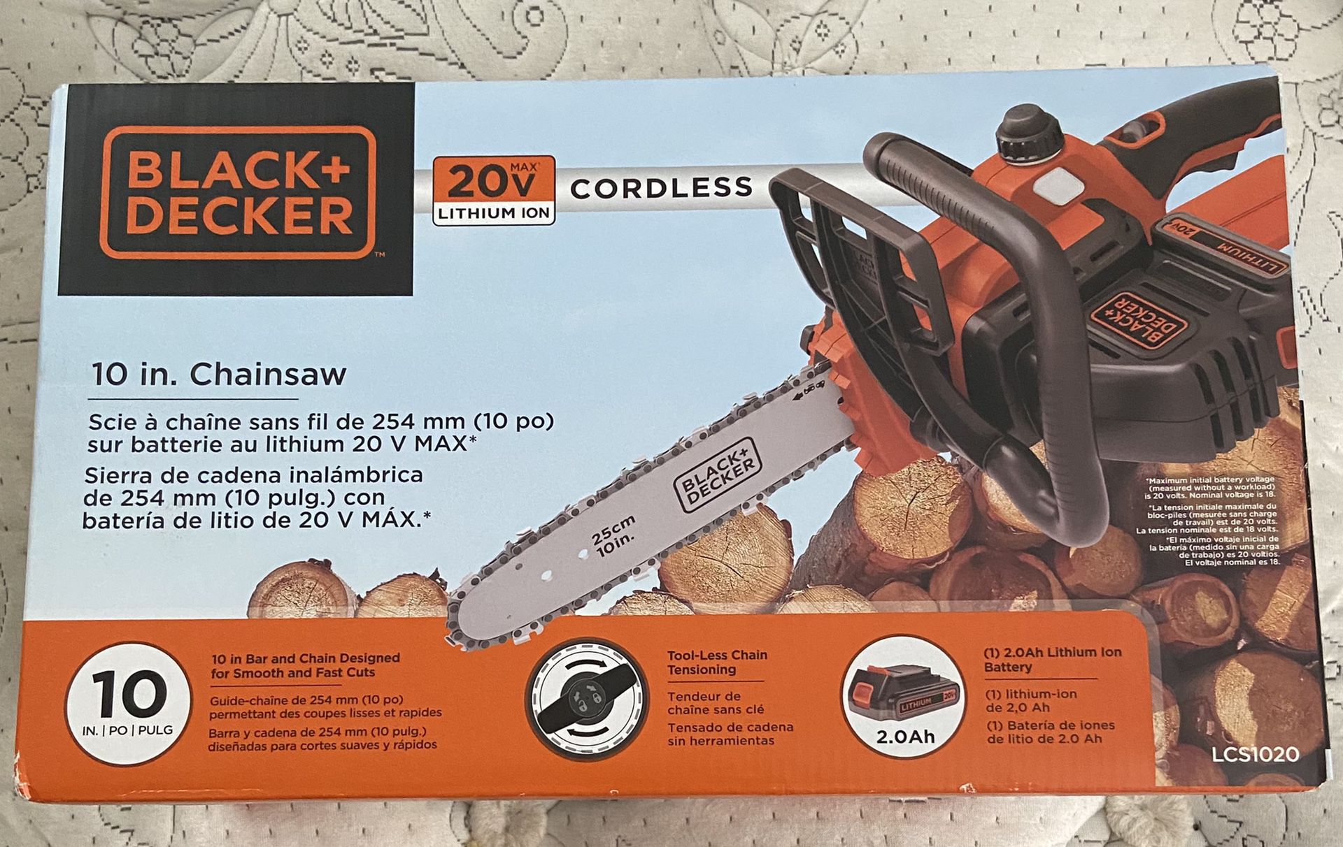 Black and Decker 20v cordless electric chainsaw