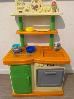 Kid’s Play Kitchen & Play Food & Cash Register