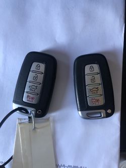 2 Hyundai Smart keys
