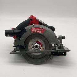 Milwaukee M18 FUEL 18V Lithium-Ion Brushless Cordless 7-1/4 in. Circular Saw (Tool-Only) - 2732-20