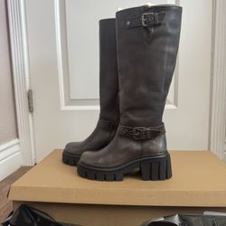NEW Steve Madden BROWN distressed Boot 