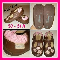 (Sz 20-24 M) Robeez Walking Shoes