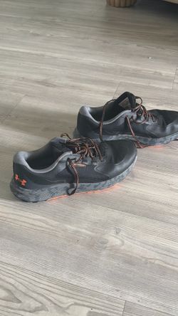Under Armour MEN size 10
