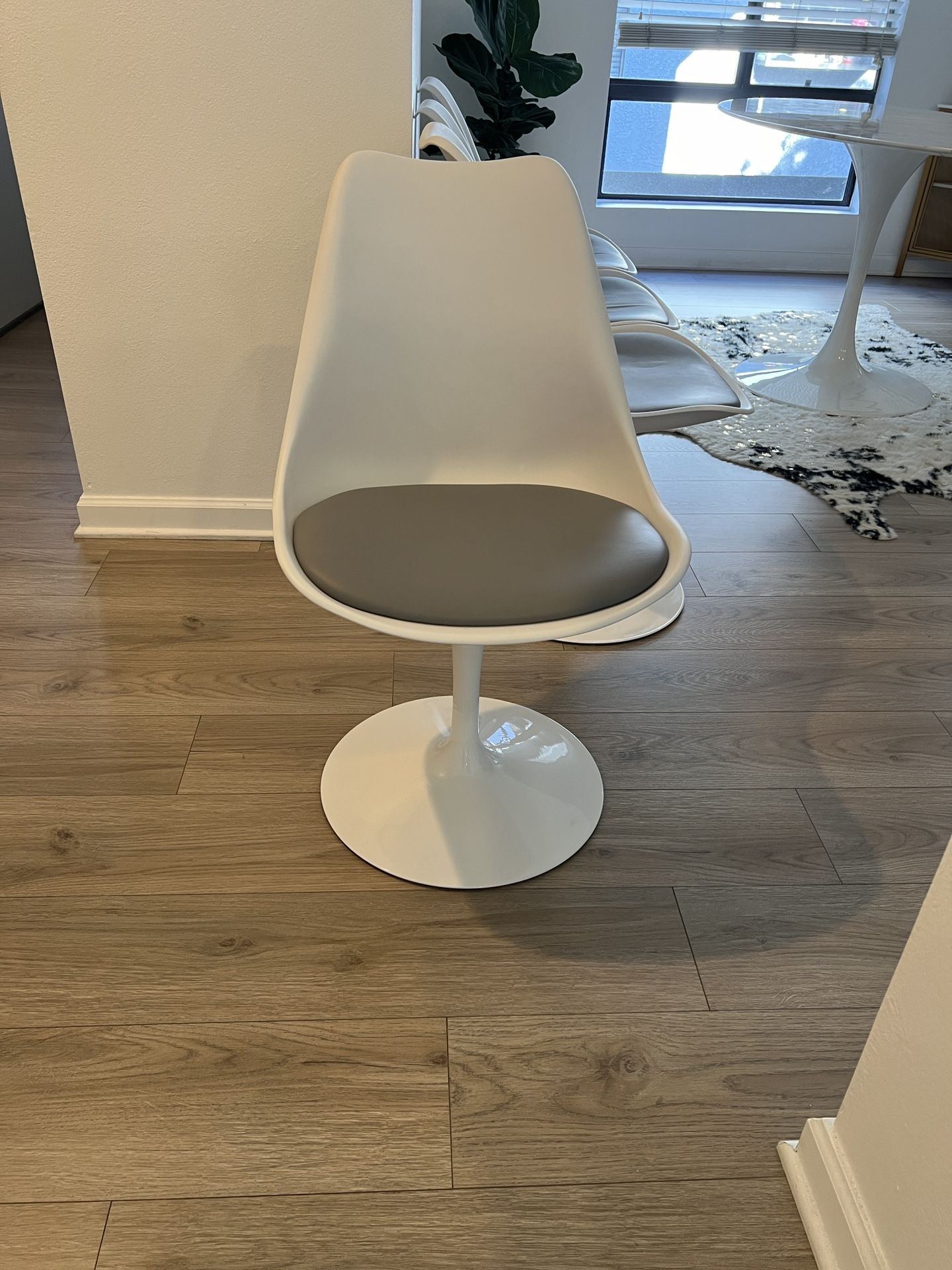 Tulip Swivel Dining Chairs