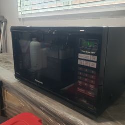 Microwave Oven