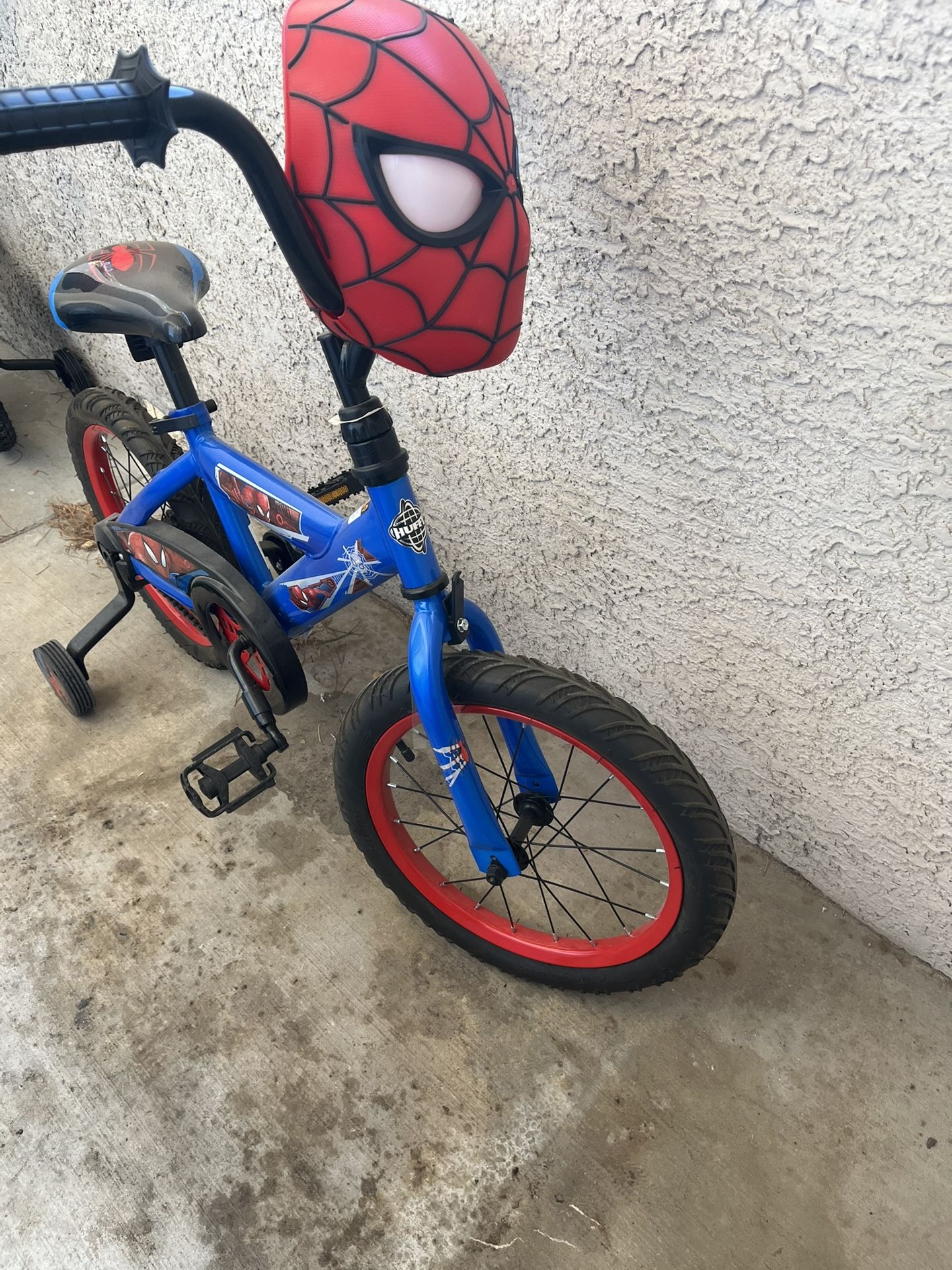 Spiderman bike like new