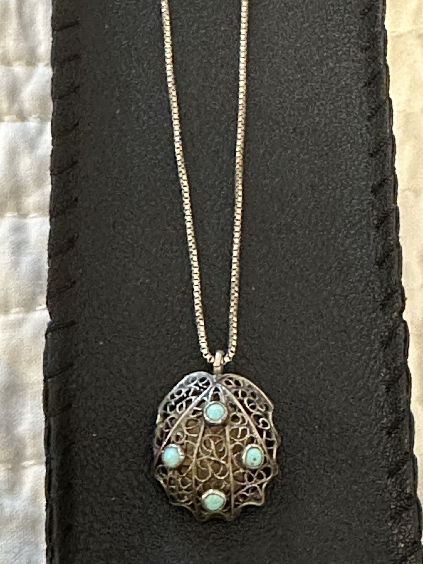 Vintage 800 Silver & Turquoise Filagree 3D shell Pendant & 925 Italy Box Chain.