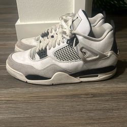 Air Jordan Military Black 