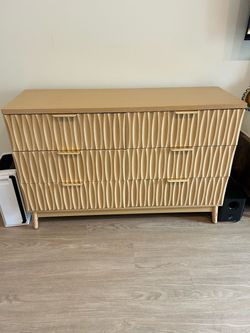6 drawer fluted dresser